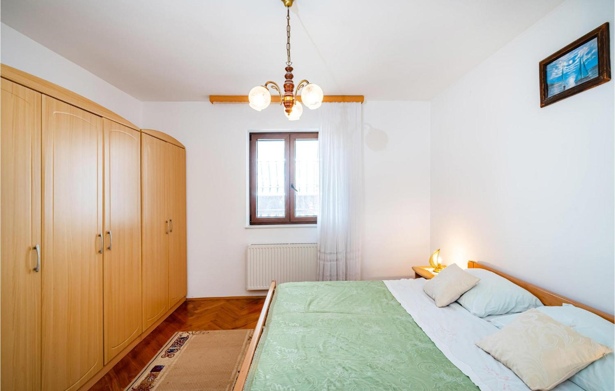2 Bedroom Cozy Apartment In Задар Экстерьер фото