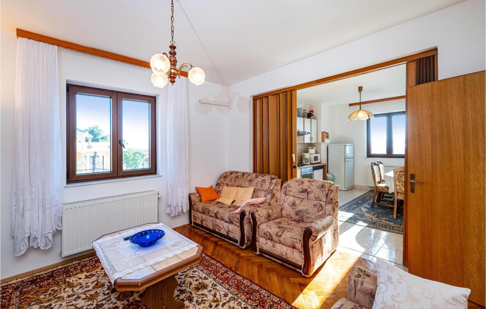 2 Bedroom Cozy Apartment In Задар Экстерьер фото